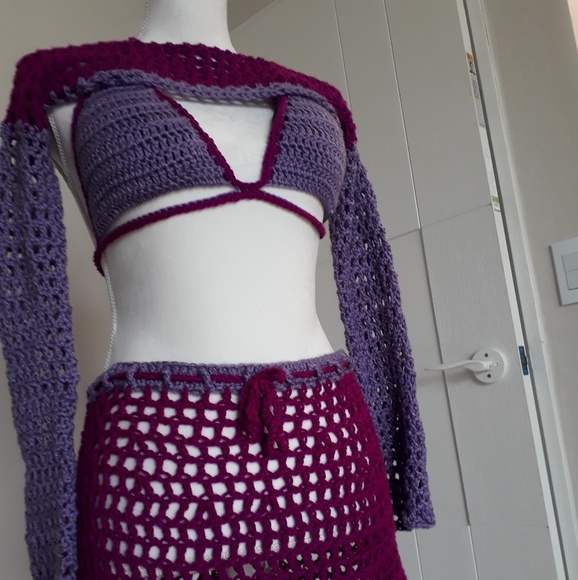 4 piece set, bikini top and bottoms with cover up - Picture 1 of 5